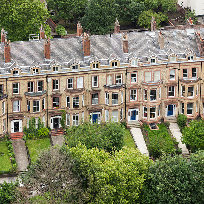 View from above of a row of terraced houses in Liverpool, England.