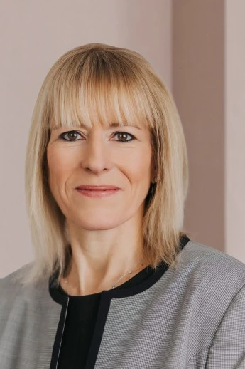 charlotte crosswell